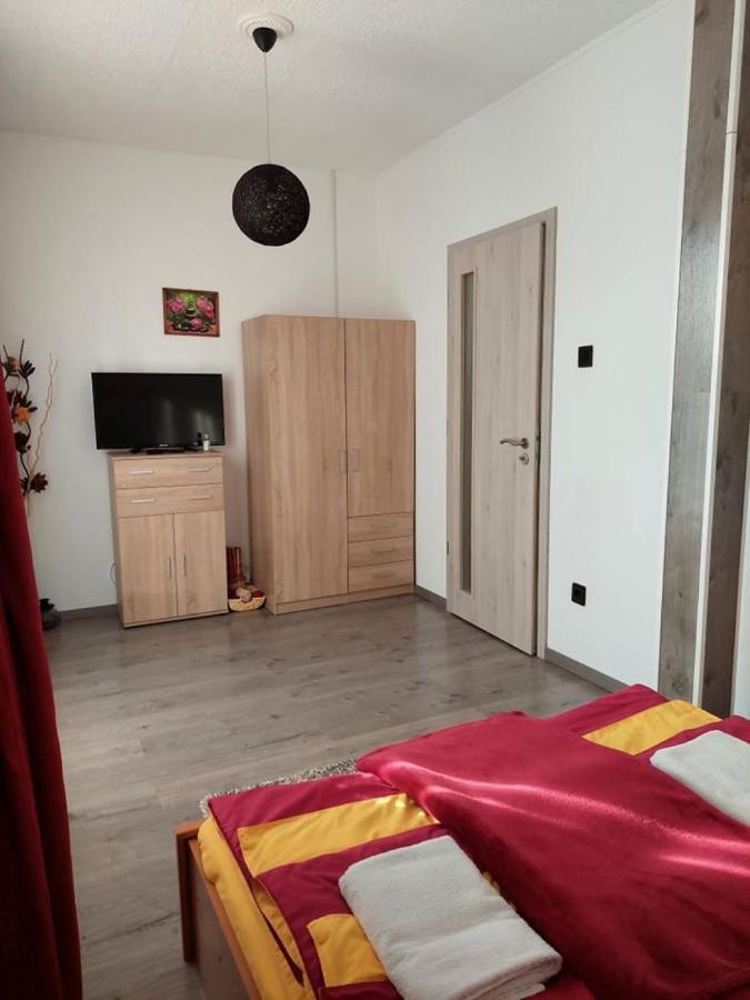 Nagcsalados Rozsa Apartman Balatonlelle Exterior foto