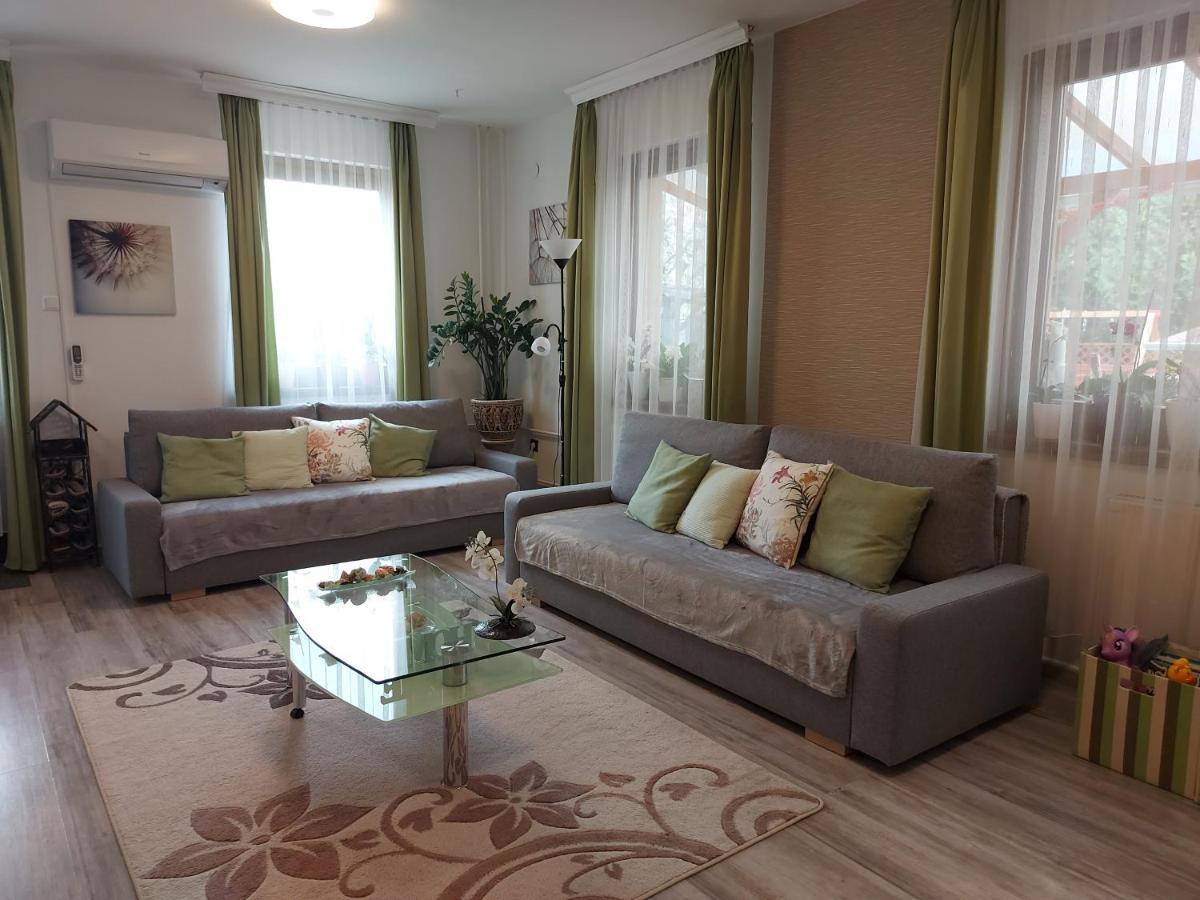 Nagcsalados Rozsa Apartman Balatonlelle Exterior foto